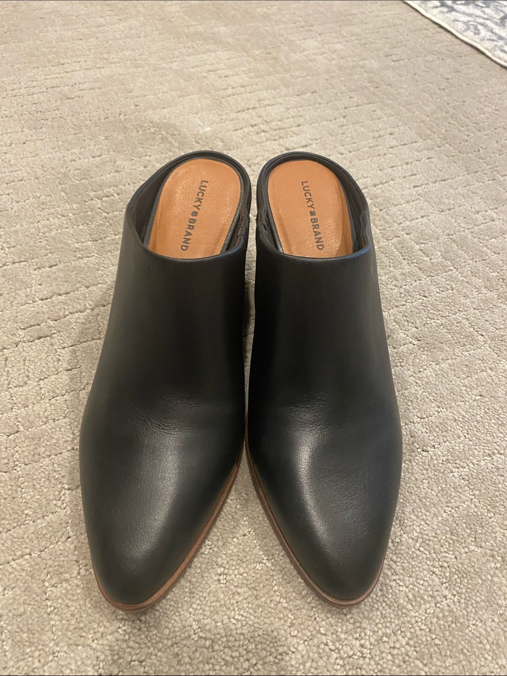 Lucky Brand Black Leather Pointed-Toe Mules
